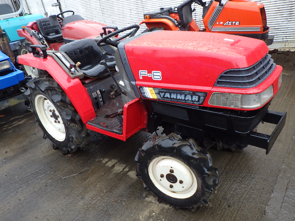 Yanmar F-6 avec Moteur Diesel 17 CV – 489 Heures, 4 Roues Motrices