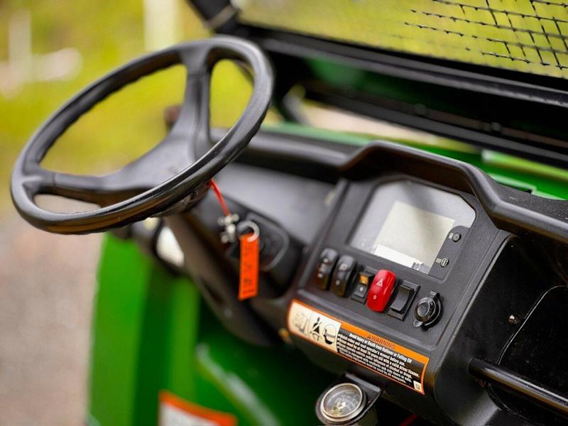 John deere 855e gator – Diesel – Image 10