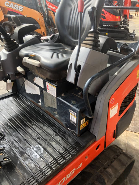 Mini pelle Kubota KX018-4HG 2018 – Faible nombre d’heures, prête à travailler – Image 3