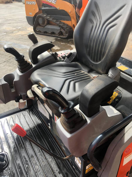 Mini pelle Kubota KX018-4HG 2018 – Faible nombre d’heures, prête à travailler – Image 4