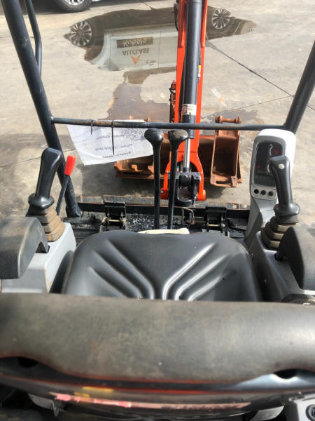 Mini pelle Kubota KX018-4HG 2018 – Faible nombre d’heures, prête à travailler – Image 5