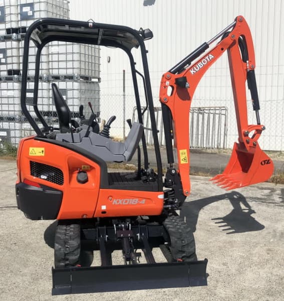 Mini pelle Kubota KX018-4 2023 – Compacte, puissante et confortable – Image 8