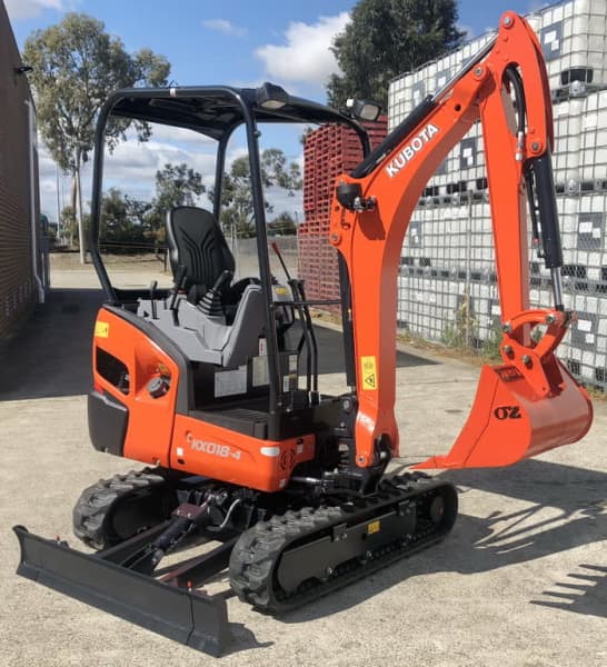 Mini pelle Kubota KX018-4 2023 – Compacte, puissante et confortable – Image 10