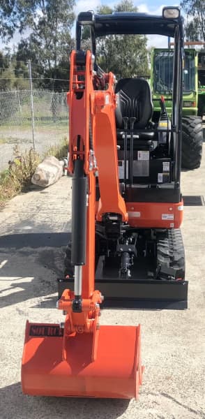 Mini pelle Kubota KX018-4 2023 – Compacte, puissante et confortable – Image 14