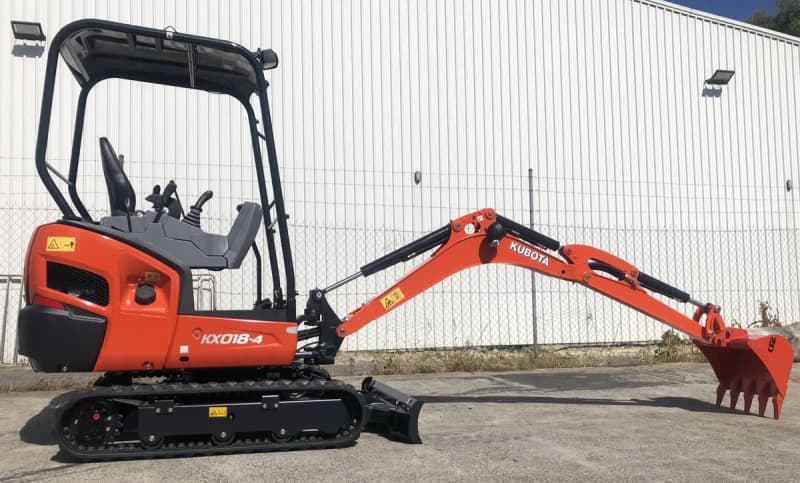 Mini pelle Kubota KX018-4 2023 – Compacte, puissante et confortable – Image 18