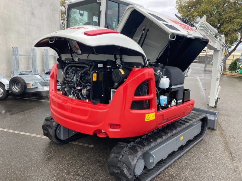 Mini pelle Takeuchi TB370 2022 – Performance et technologie réunies – Image 4