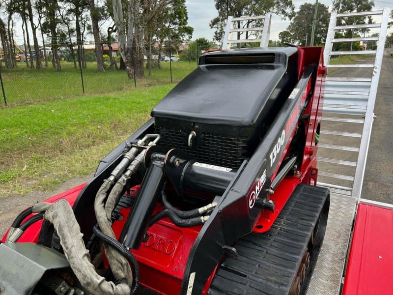 Chargeuse compacte Toro TX1000 – Image 4