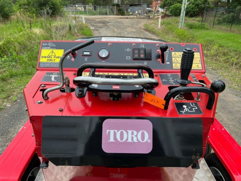 Chargeuse compacte Toro TX1000 – Image 11