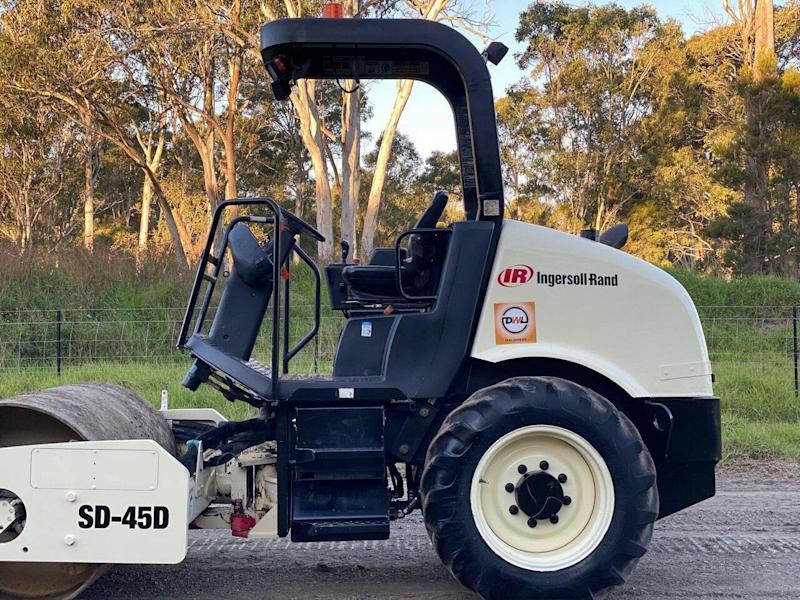 Ingersoll rand sd45 rouleau compacteur à tambour lisse articulé de 4,8 tonnes - Image 15