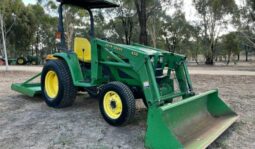 
										John Deere 4400 full									