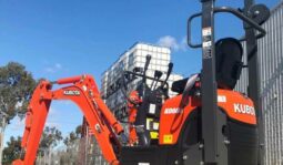 
										Mini Pelle Kubota K008-3 full									