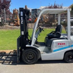 Chariot élévateur TCM à gaz