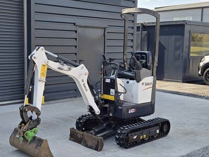Mini pelle Bobcat E10 2021