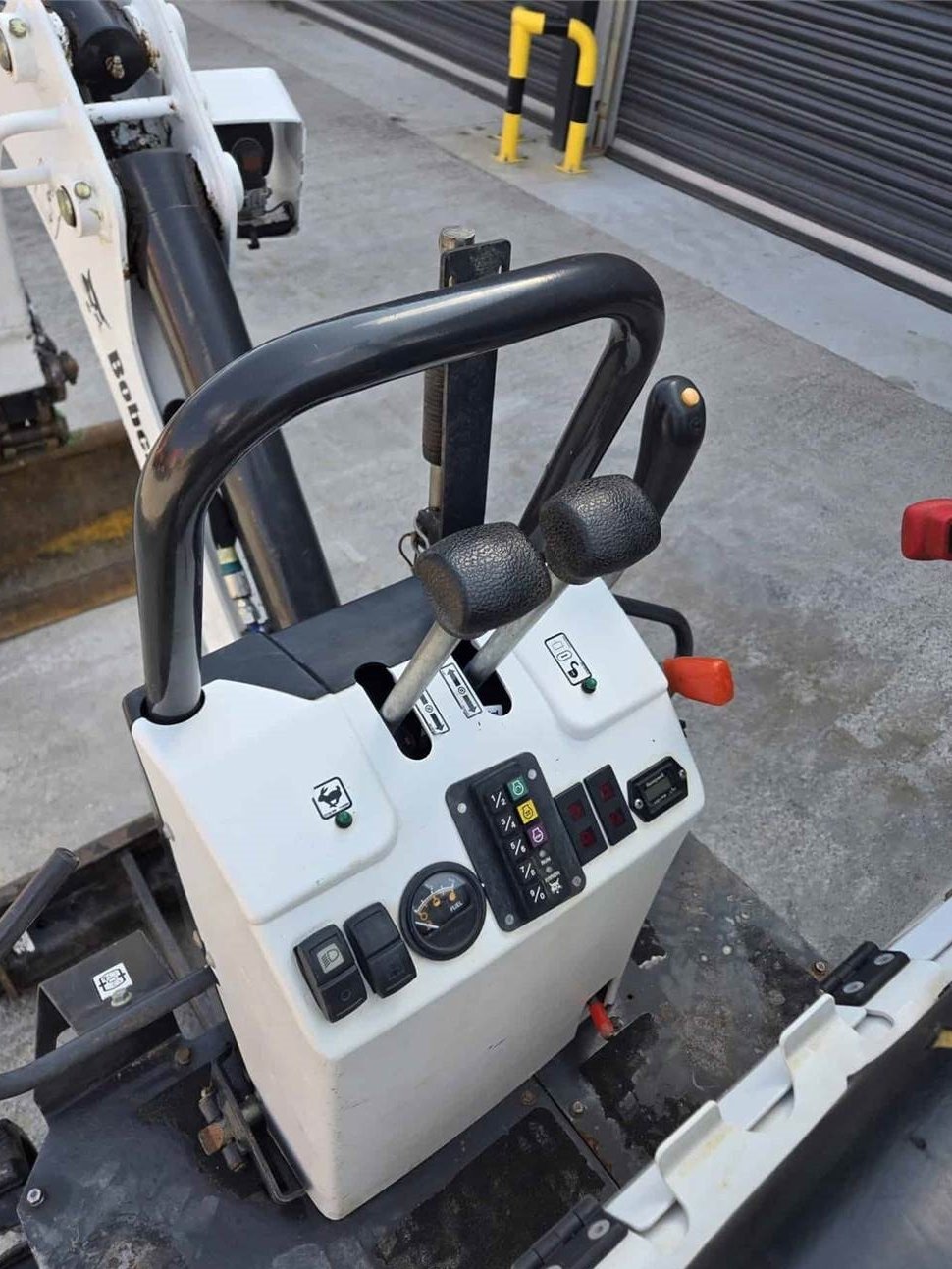 Mini pelle Bobcat E10 2021 – Image 11