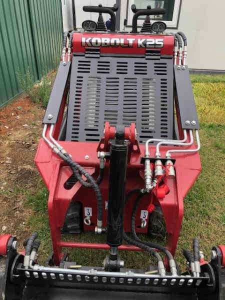 Chargeuse Compacte KB25 2023 – Image 9