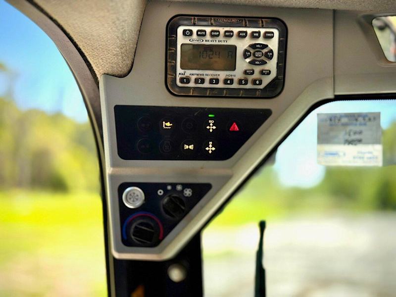 Chargeuse compacte sur chenilles jcb 260t porte-outils terex asv bobcat caterpillar - Image 18