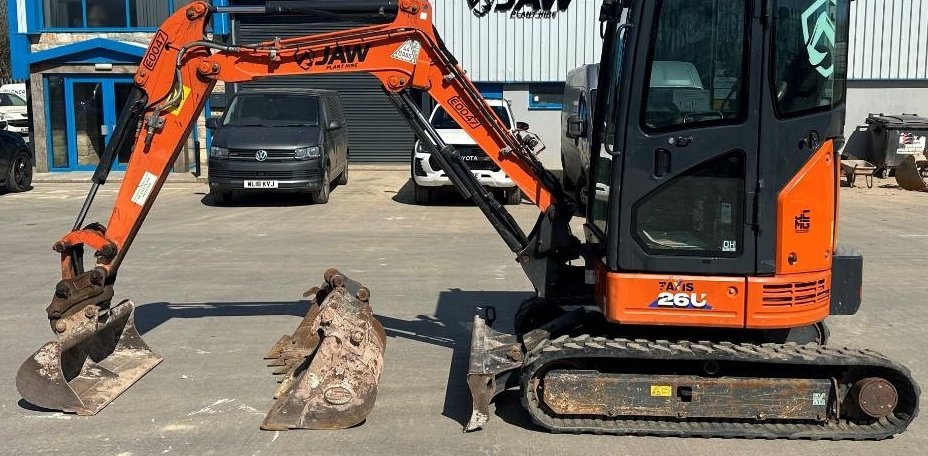 Mini pelle Hitachi ZX 26 U-6 2021 – Performante et prête à l’emploi - Image 12