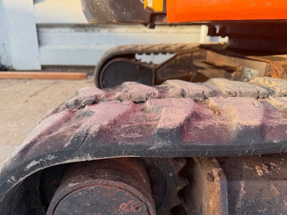 Mini pelle Hitachi ZX 26 2017 – Compacte, performante et prête à l’emploi – Image 2