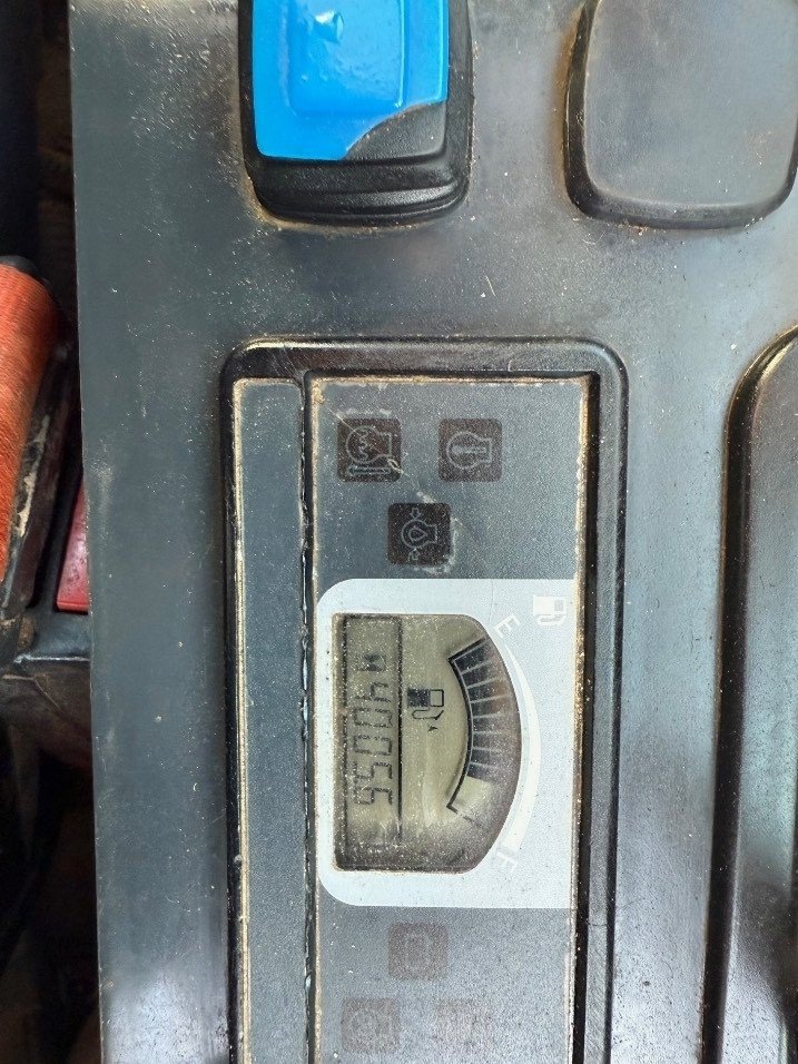 Mini pelle Hitachi ZX 26 2017 – Compacte, performante et prête à l’emploi – Image 9