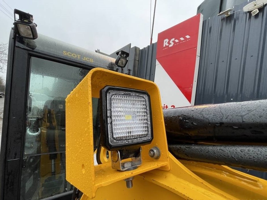 Mini pelle JCB 19 C-1 2020 – Performances optimales pour vos chantiers - Image 2