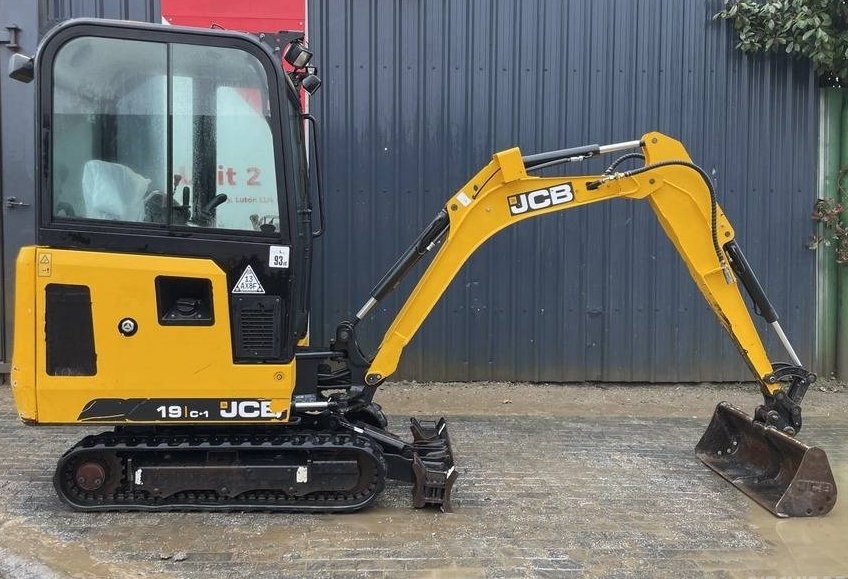 Mini pelle JCB 19 C-1 2020 – Performances optimales pour vos chantiers - Image 12