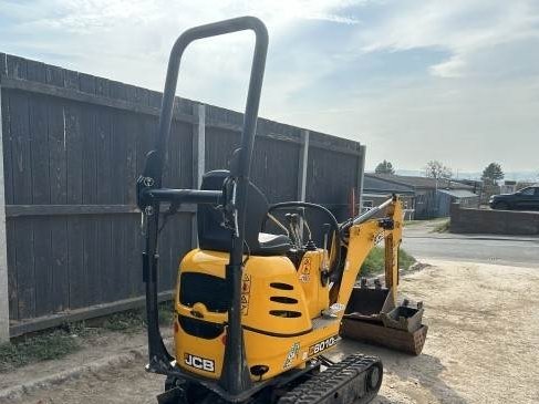 Mini pelle JCB 8010 CT 2023 – Compacte, performante et prête à l’emploi – Image 2