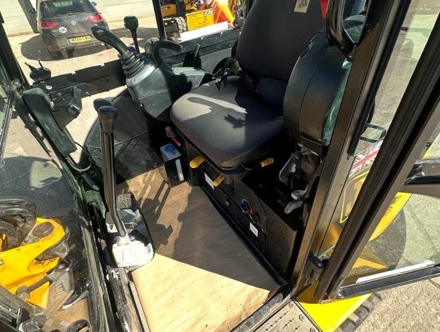 Mini pelle JCB 8026 2019 – Compacte, polyvalente et bien équipée - Image 15