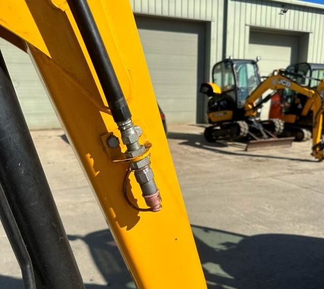Mini pelle JCB 8026 2019 – Compacte, polyvalente et bien équipée - Image 22