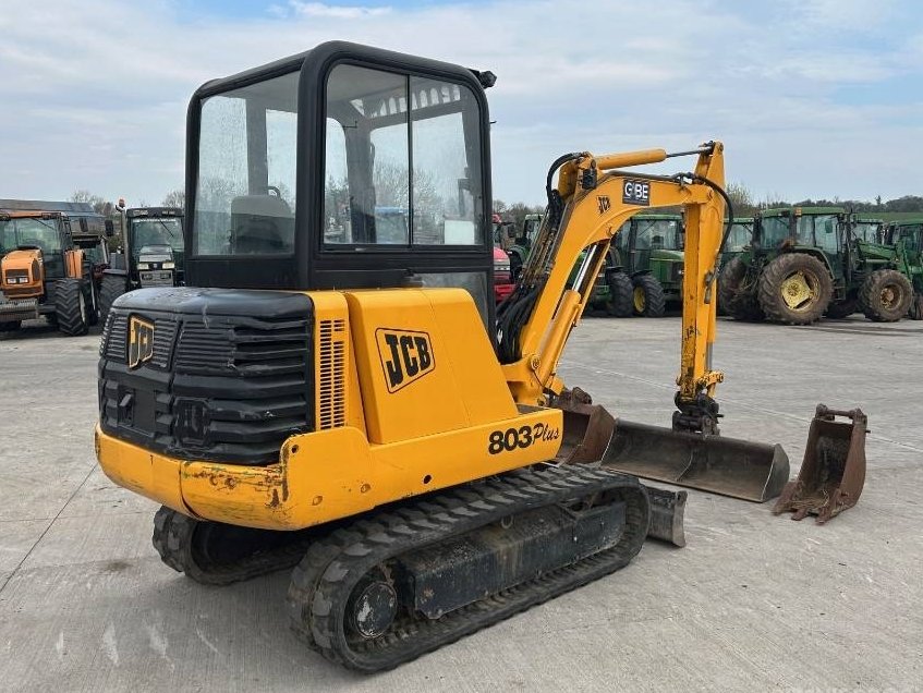 Mini pelle JCB 803 Plus 1999 – Machine pratique et en bon état pour vos travaux – Image 3