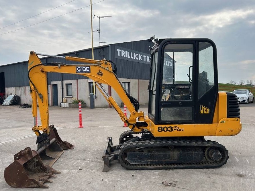 Mini pelle JCB 803 Plus 1999 – Machine pratique et en bon état pour vos travaux – Image 9