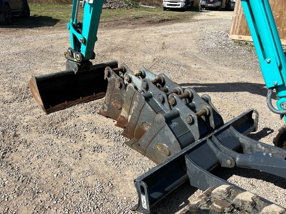Mini pelle Kobelco SK 26 1E 2023 – Mini pelle 2,6 tonnes avec attache rapide hydraulique – Image 3