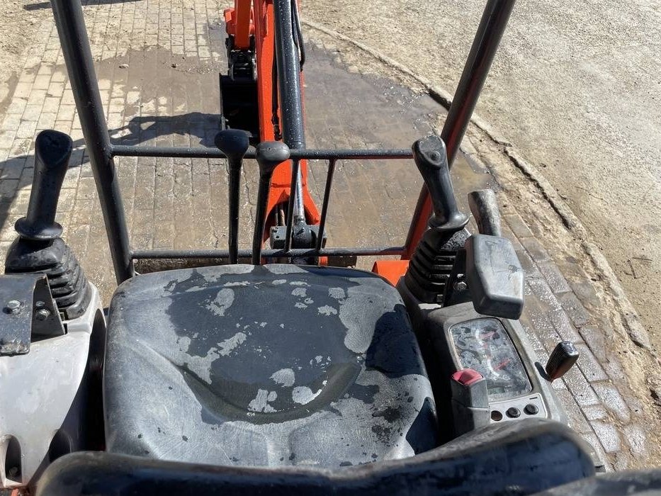Mini pelle Kubota U 17-3 2016 – Compacte, puissante et bien équipée – Image 5