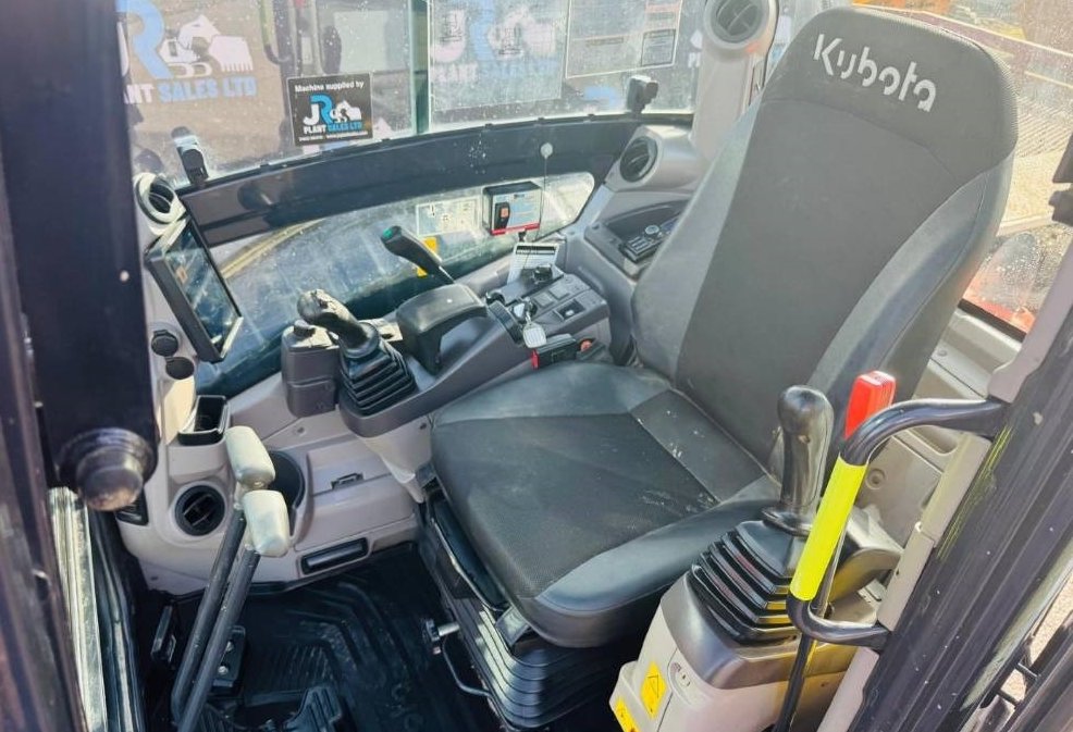 Mini pelle Kubota U50-5 2022 – Compacte et performante pour vos chantiers – Image 15